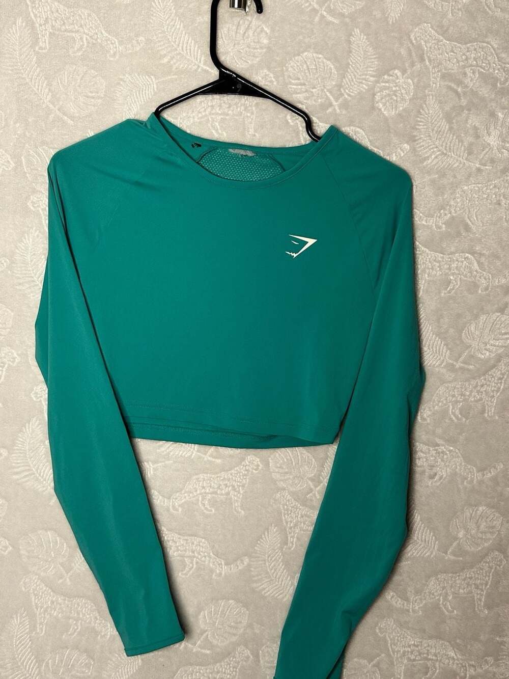 Gymshark Training Long Sleeve Crop Top in Hoya Green